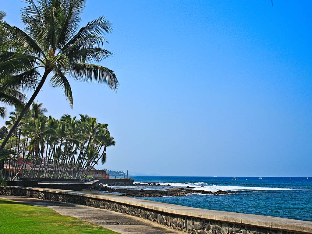 The coastal part of Kailua-Kona shown on the left-hand side with Kailua Bay to the right.