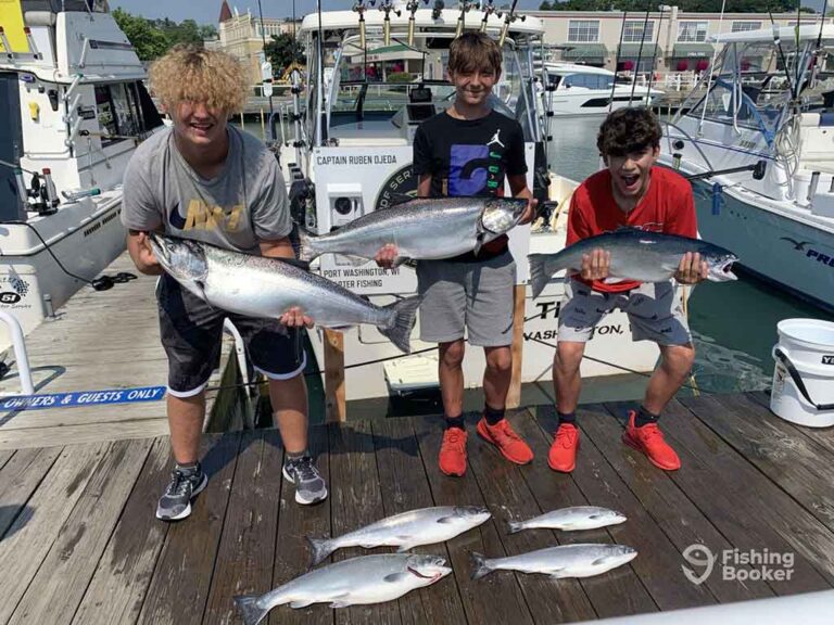 How to Go Salmon Fishing in Wisconsin An Angler’s Guide for 2024